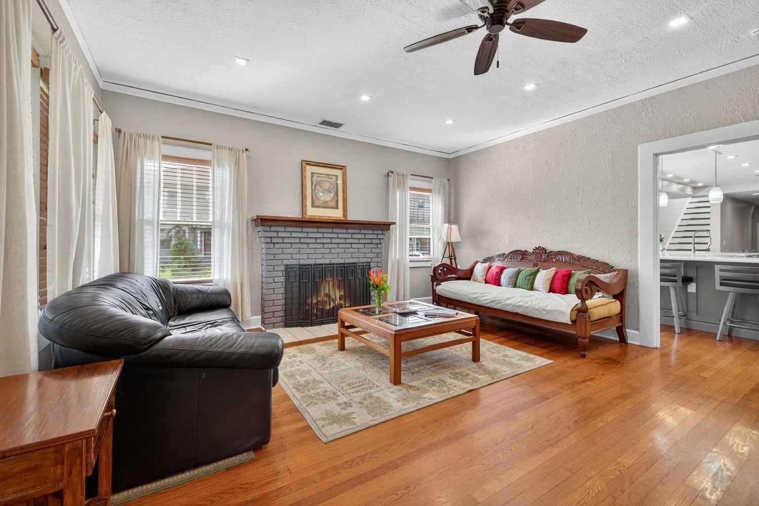 CHEVY CHASE - Residential