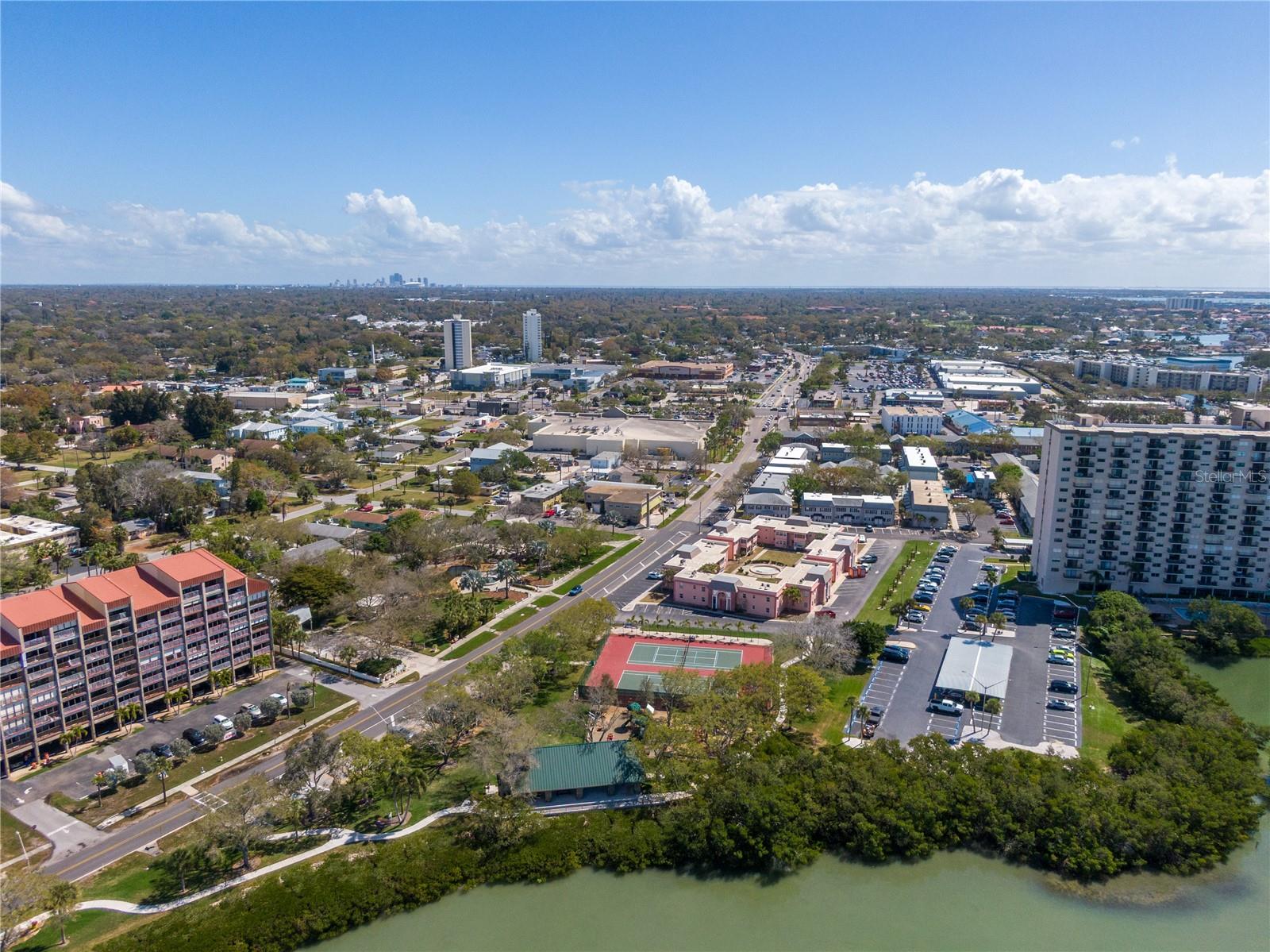 LES CHATEAUX DES ROIS - Residential