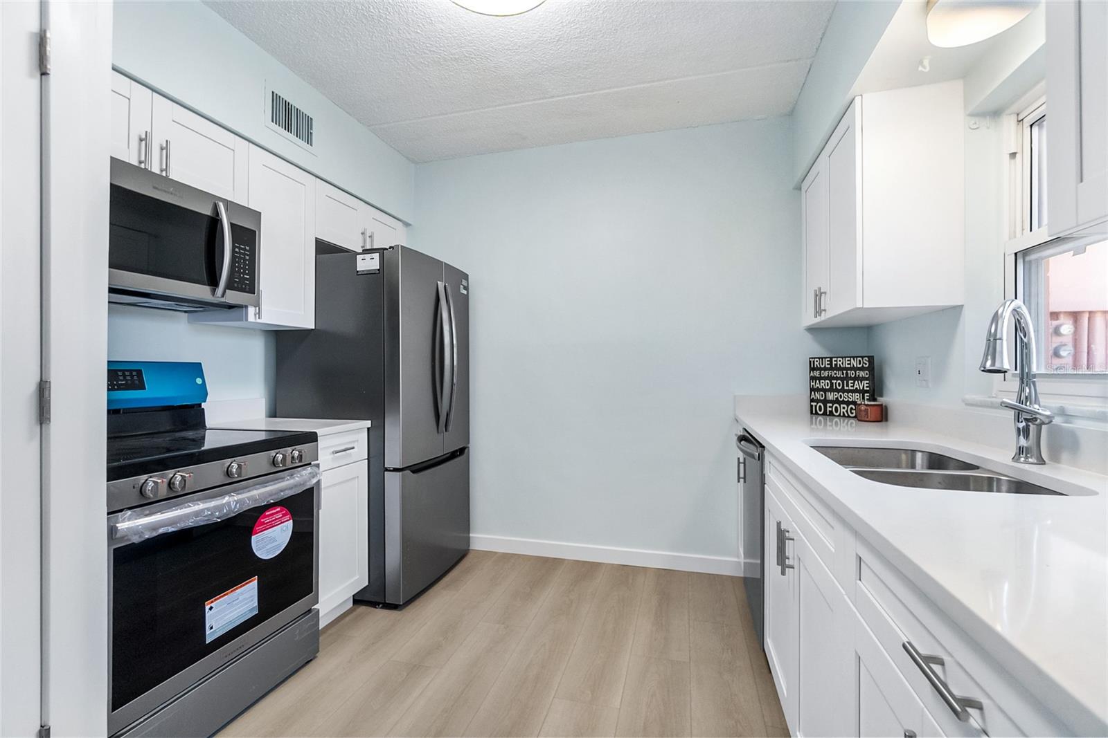 LES CHATEAUX DES ROIS - Residential