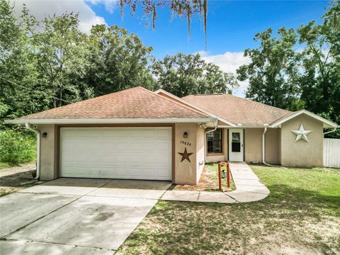 A home in DUNNELLON