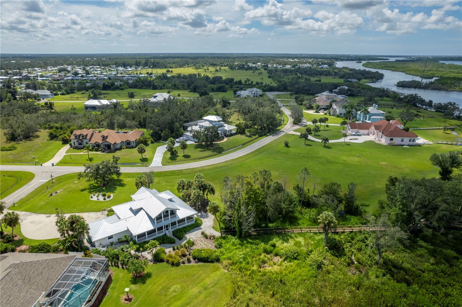 PEACE RIVER CLUB - Residential
