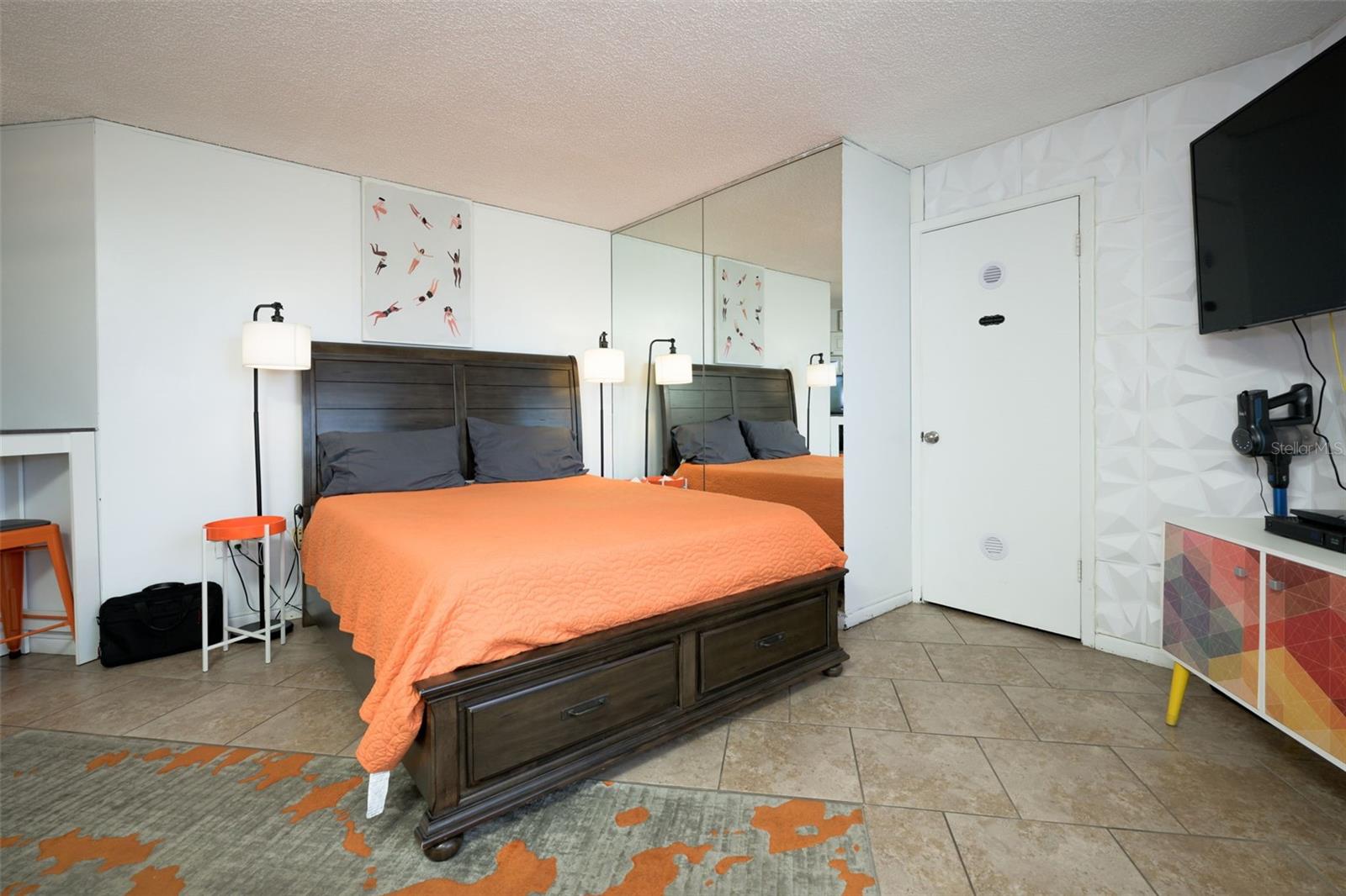 SYMPHONY BEACH CLUB CONDO UNIT X - Residential