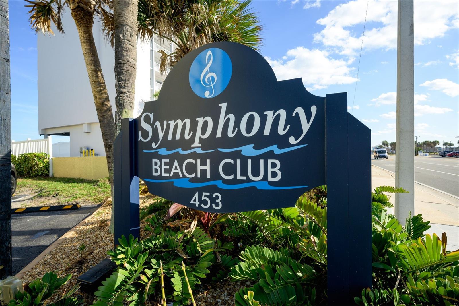 SYMPHONY BEACH CLUB CONDO UNIT X - Residential
