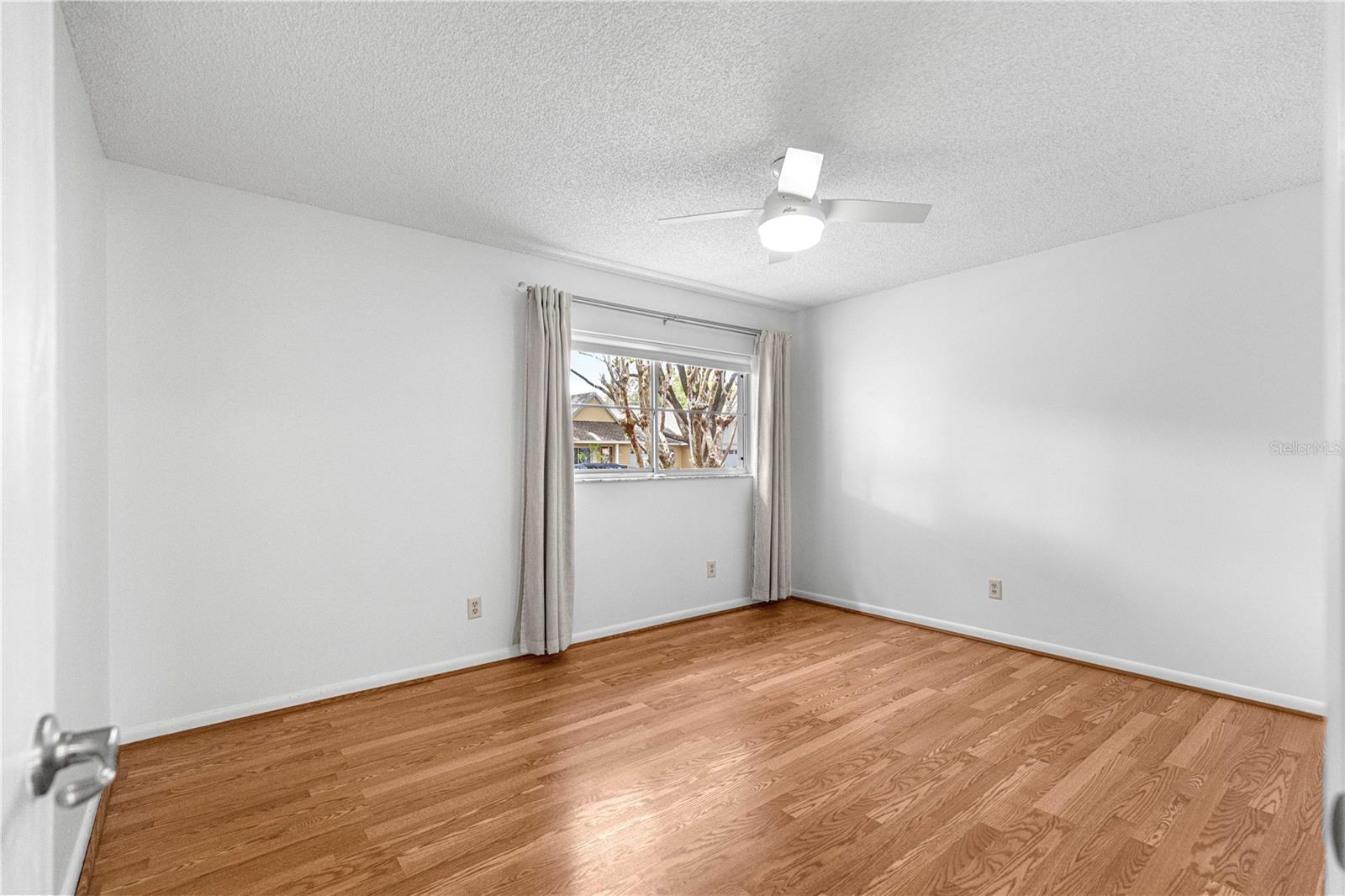 ON TOP OF THE WORLD - Residential