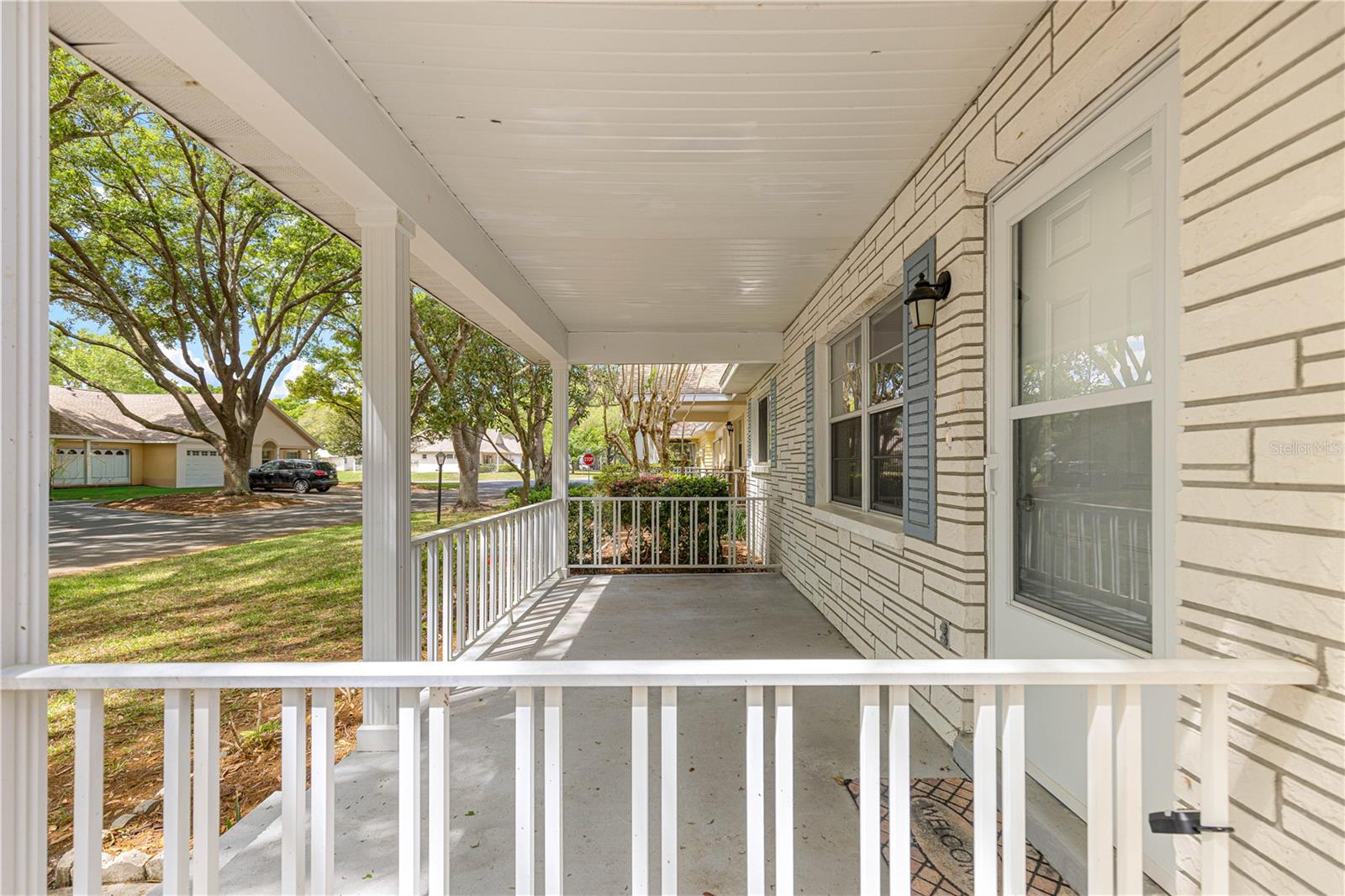 ON TOP OF THE WORLD - Residential