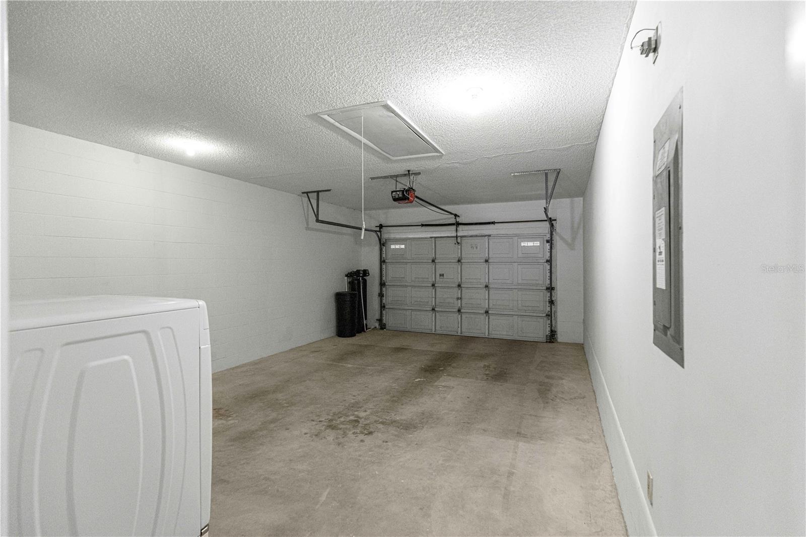 ON TOP OF THE WORLD - Residential