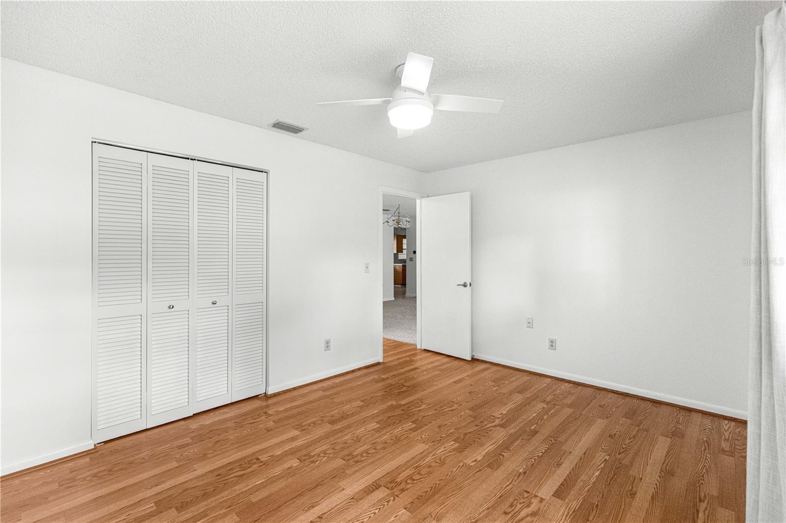 ON TOP OF THE WORLD - Residential