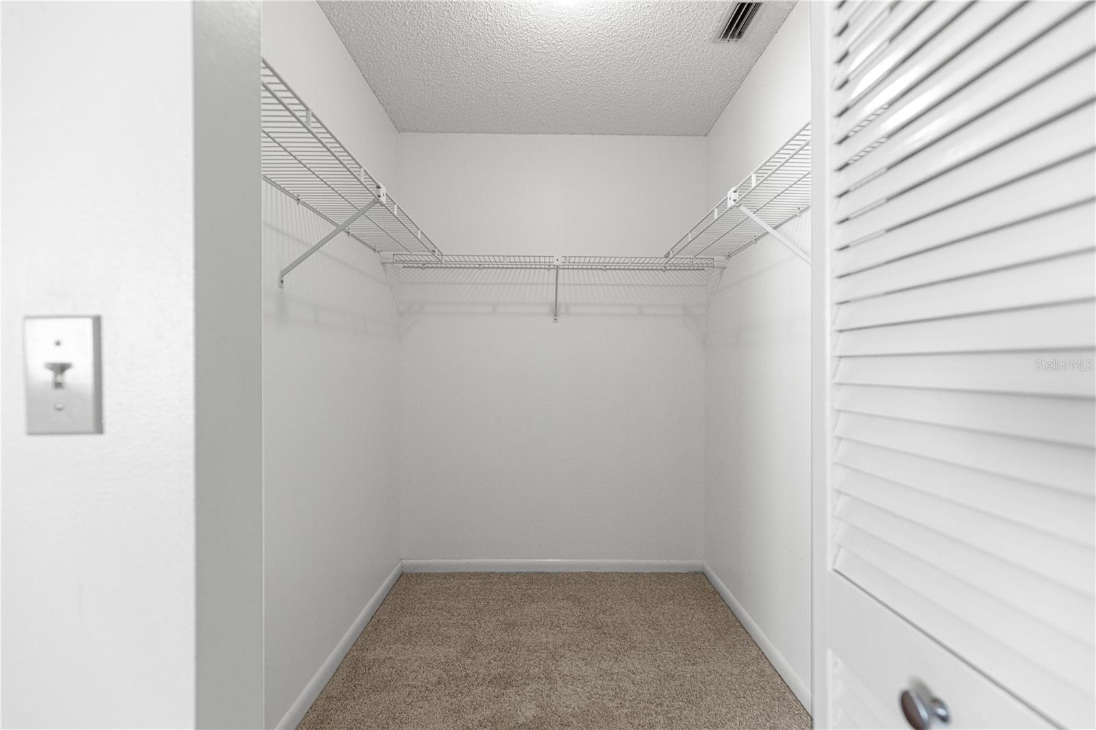 ON TOP OF THE WORLD - Residential