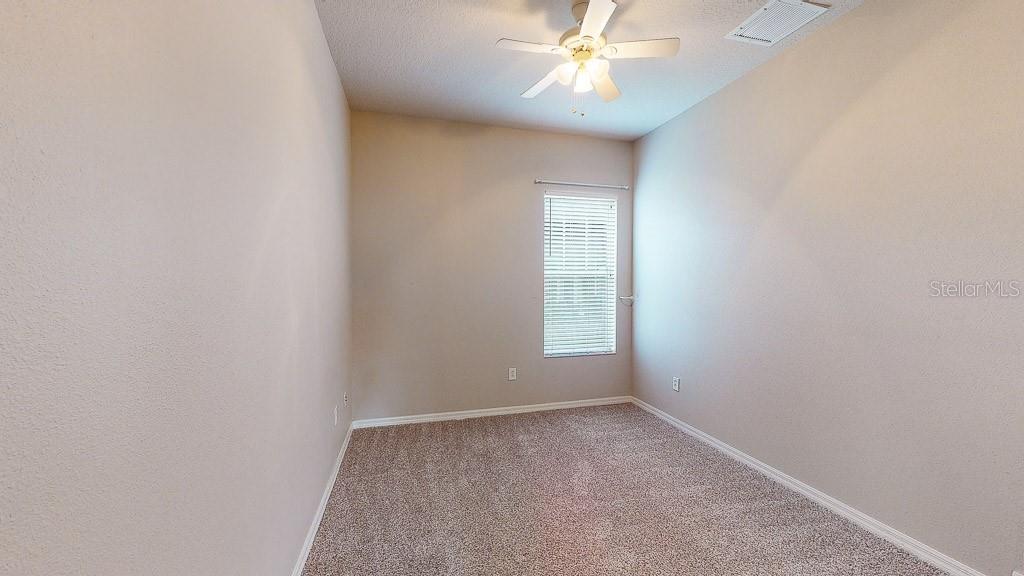 FISHHAWK RANCH TOWNCENTER PHAS - Residential Lease