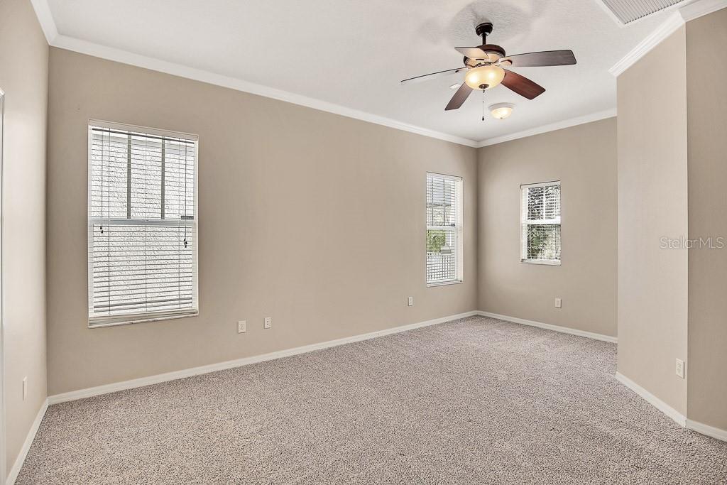 FISHHAWK RANCH TOWNCENTER PHAS - Residential Lease