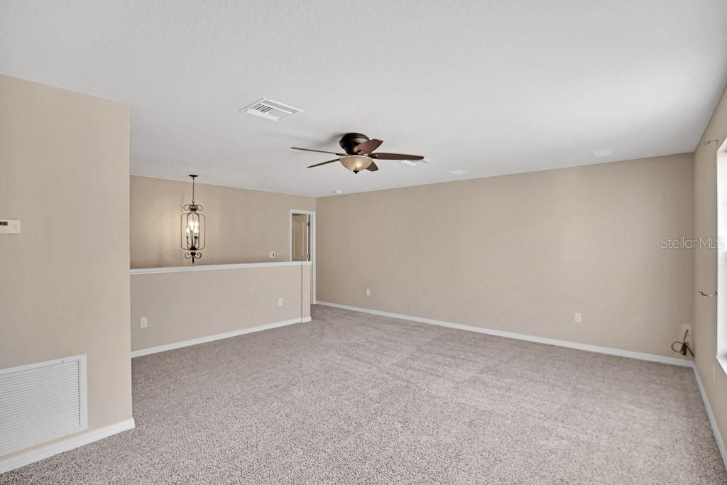 FISHHAWK RANCH TOWNCENTER PHAS - Residential Lease