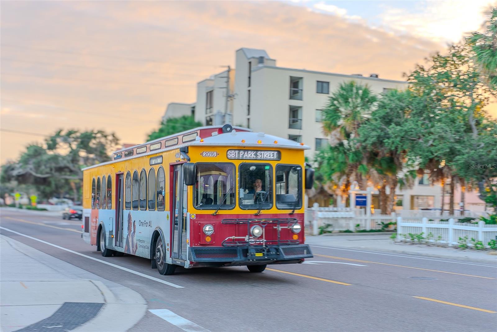 WINDWARD BAY CONDO - Residential