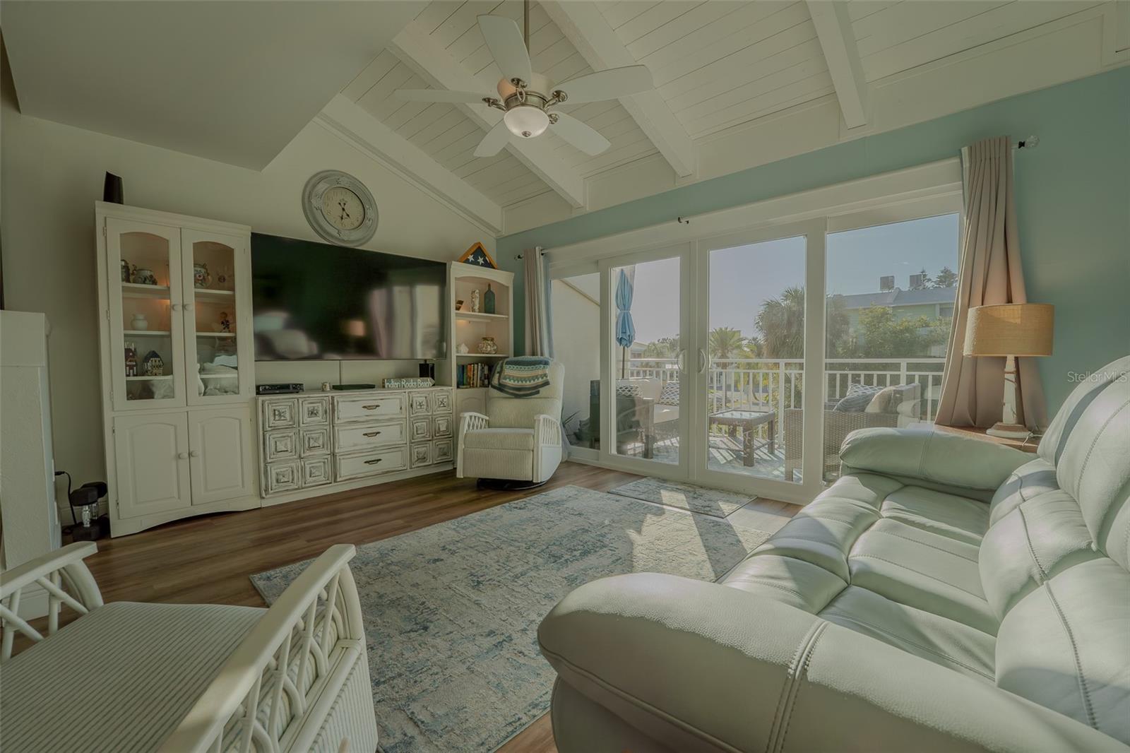 WINDWARD BAY CONDO - Residential