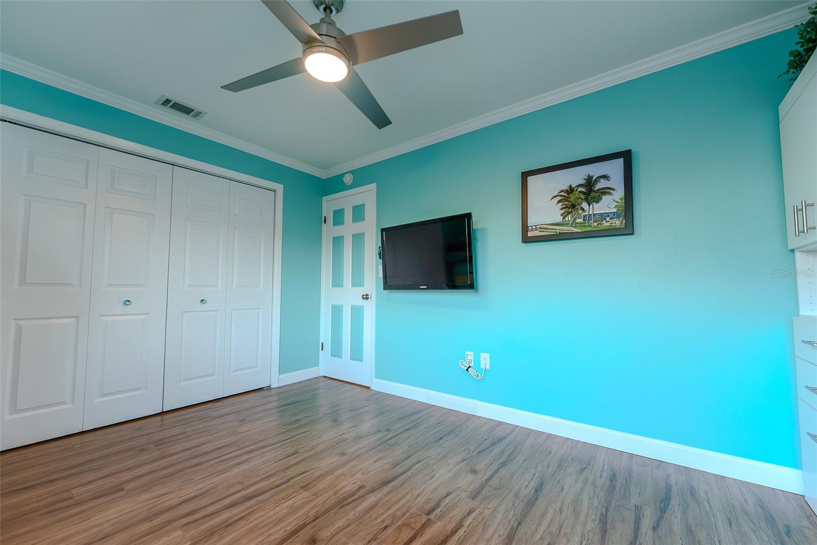 WINDWARD BAY CONDO - Residential