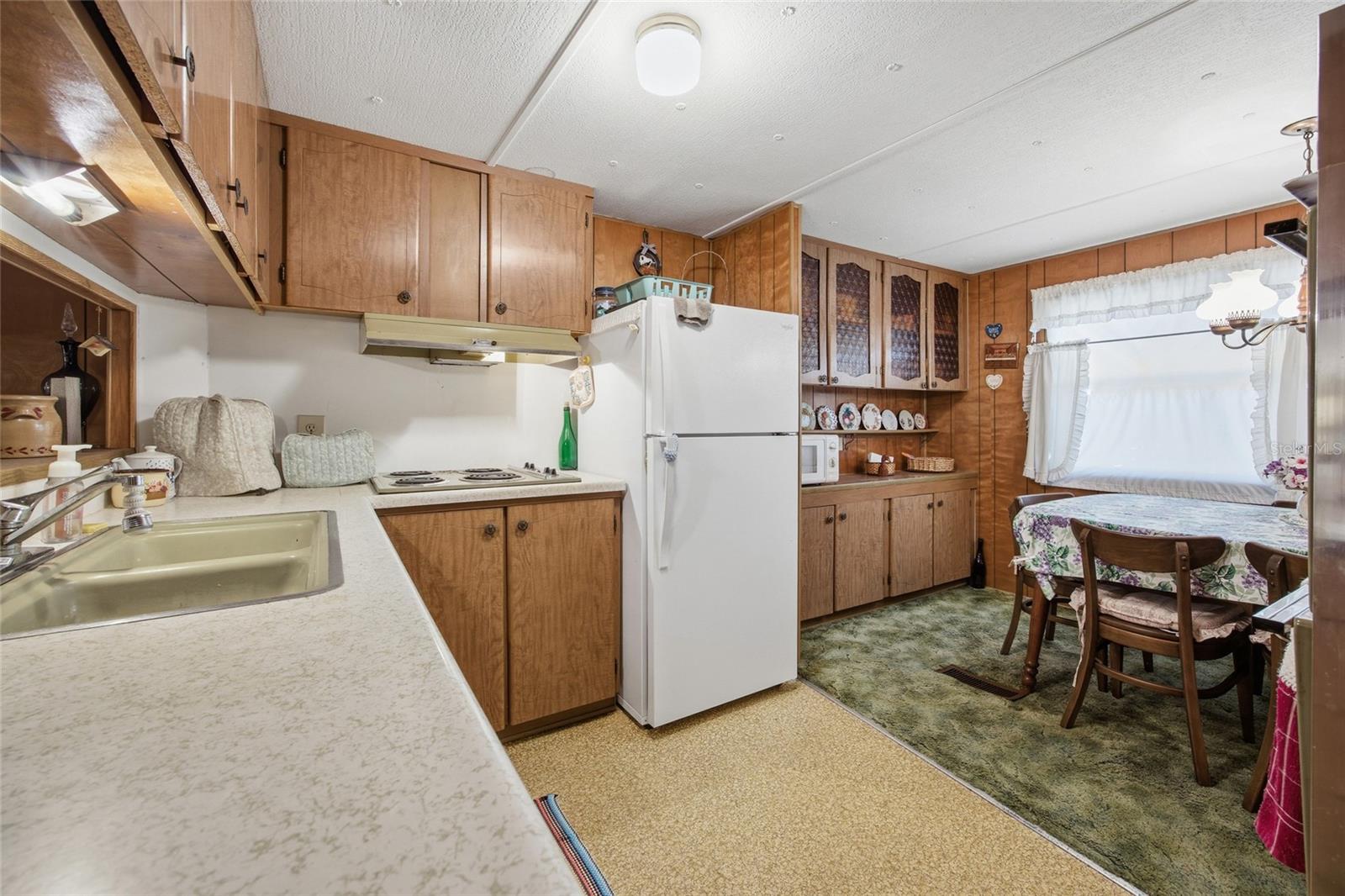 SOUTHGATE MOBILE MANOR - Residential