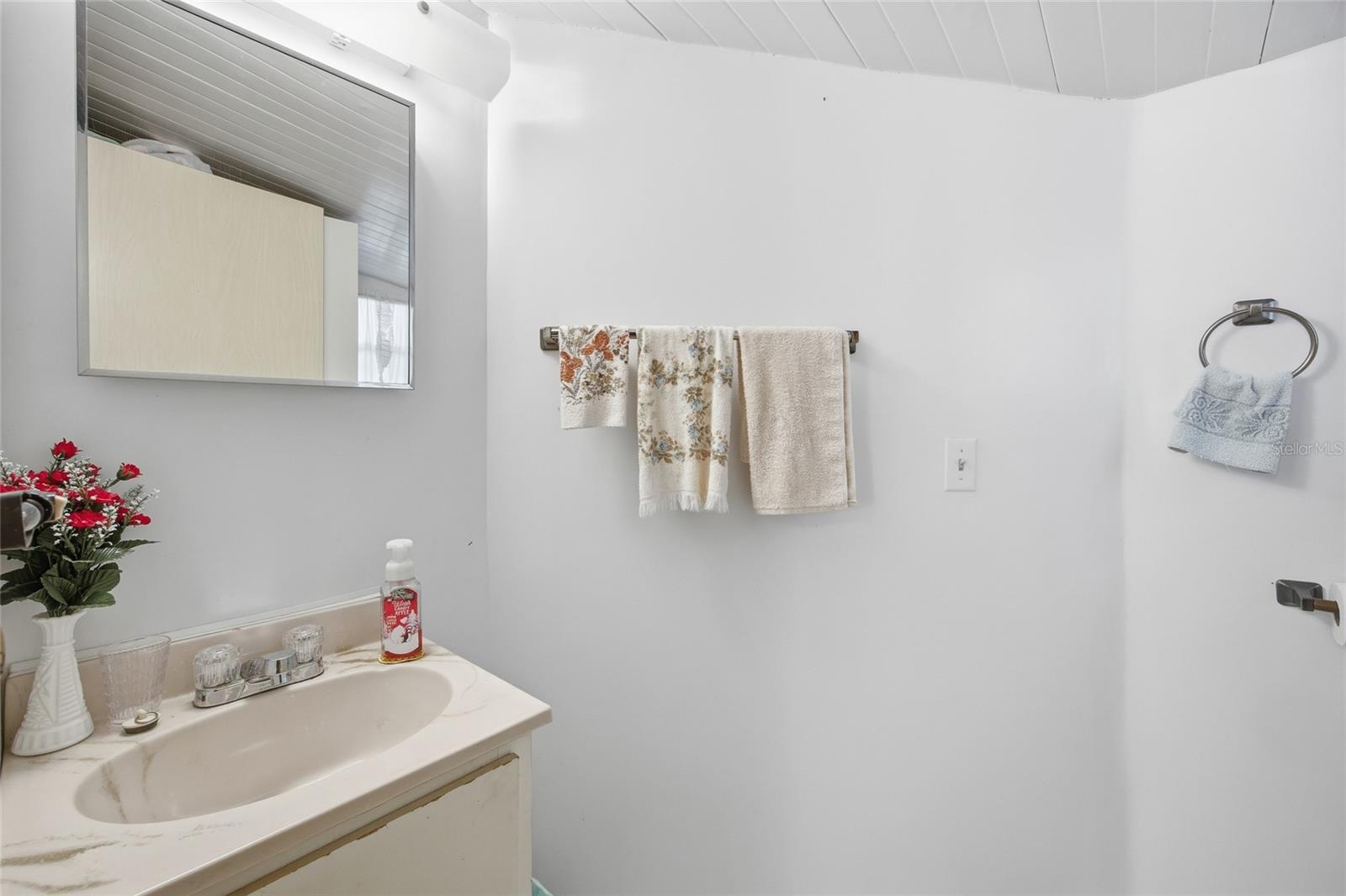 SOUTHGATE MOBILE MANOR - Residential