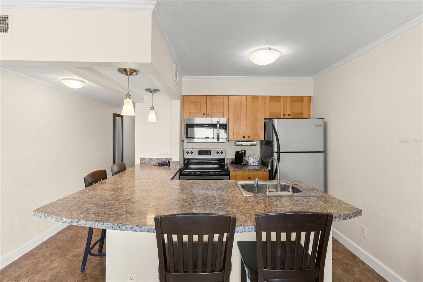 SAILPORT RESORT CONDO ON - Residential