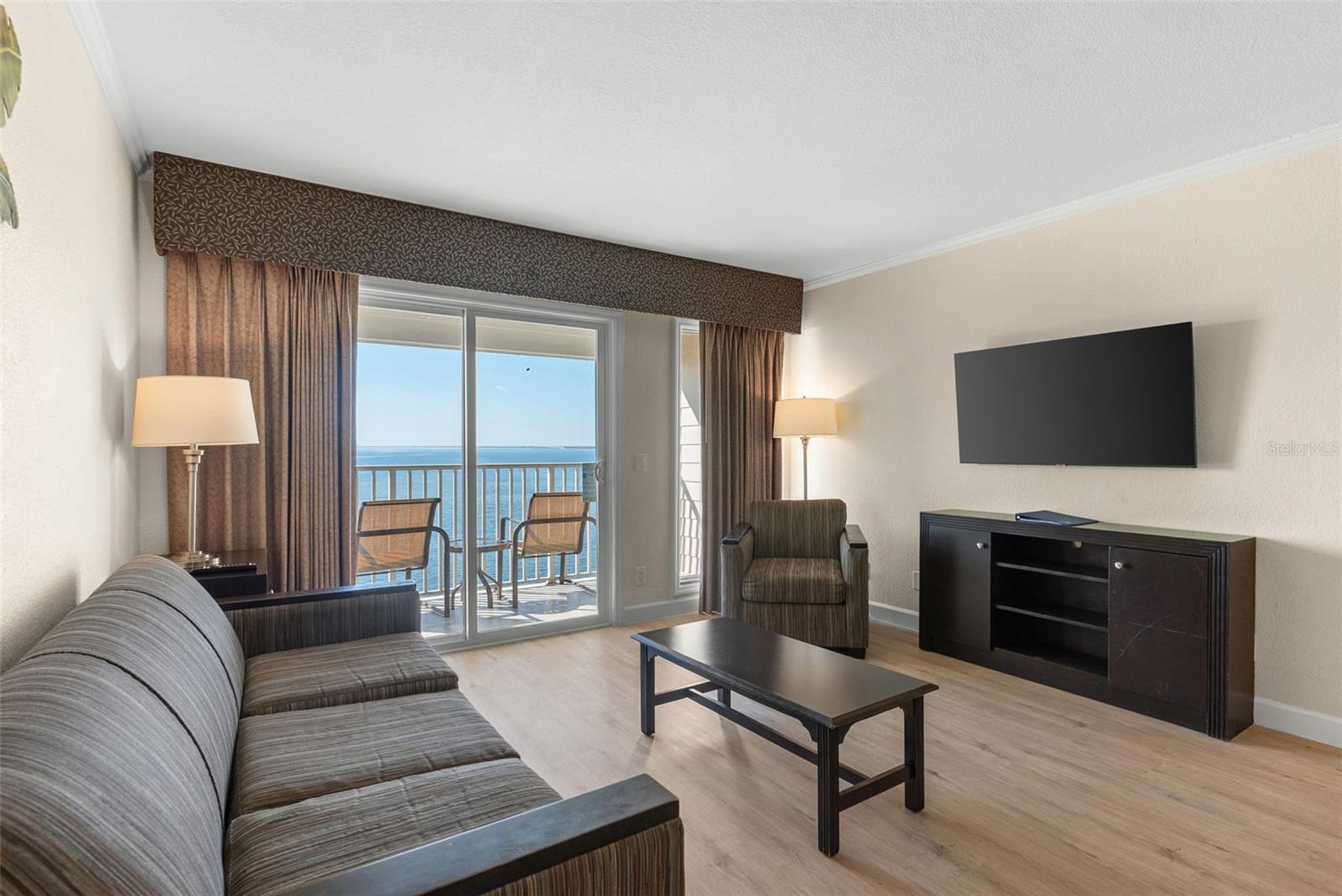 SAILPORT RESORT CONDO ON - Residential