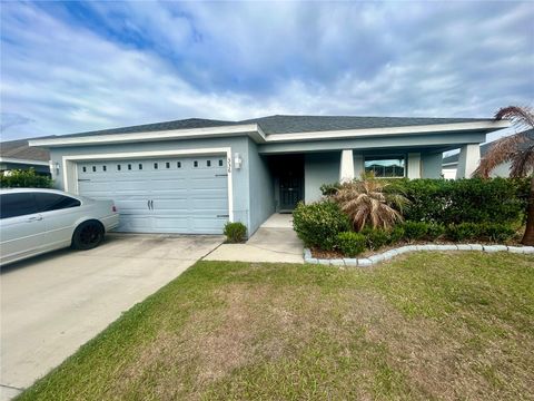 Photo of 336 St Georges Cir, Eagle Lake, FL 33839 (MLS # S5147031)
