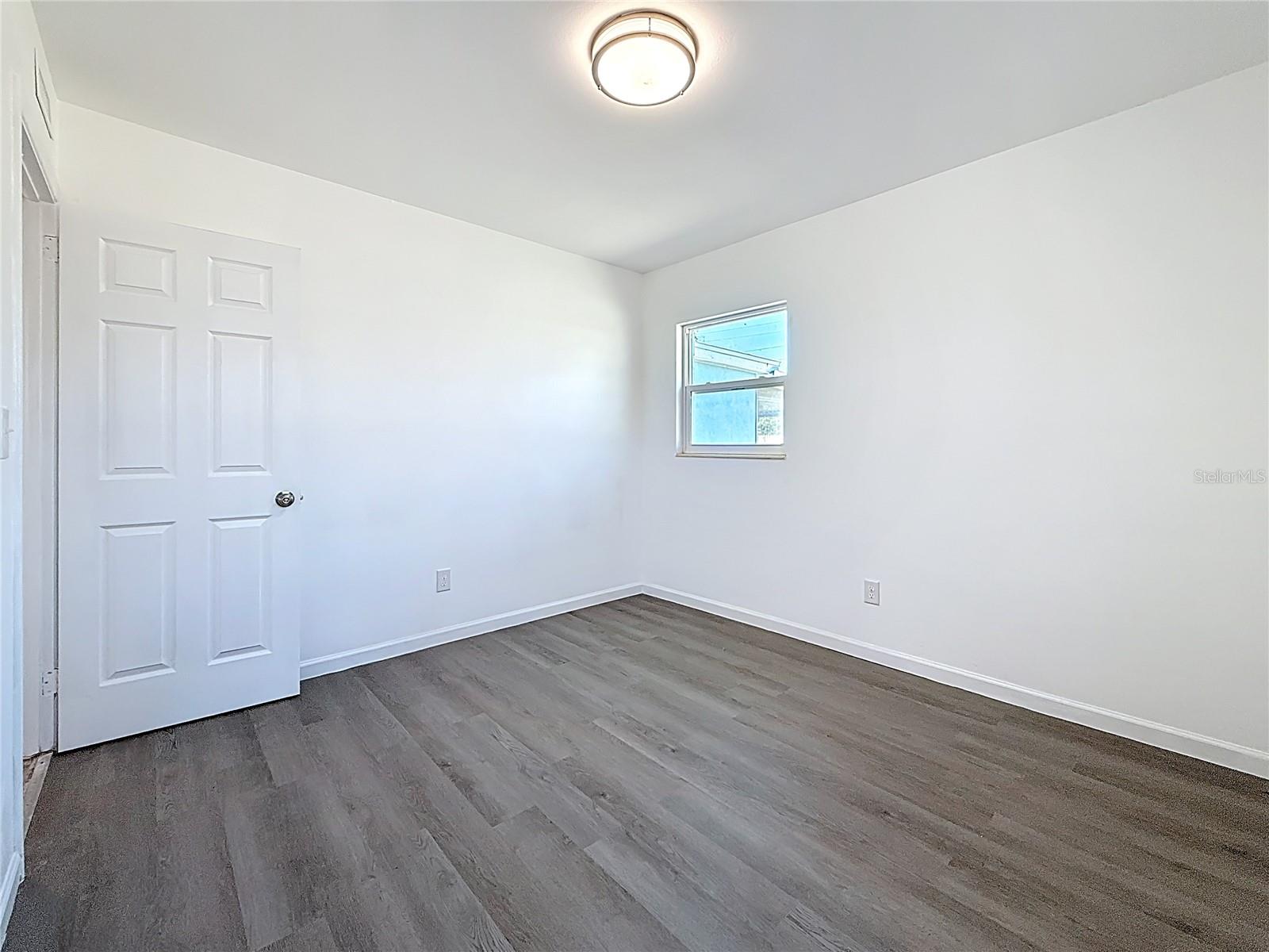 TOWNN COUNTRY PARK UN 02 - Residential Lease