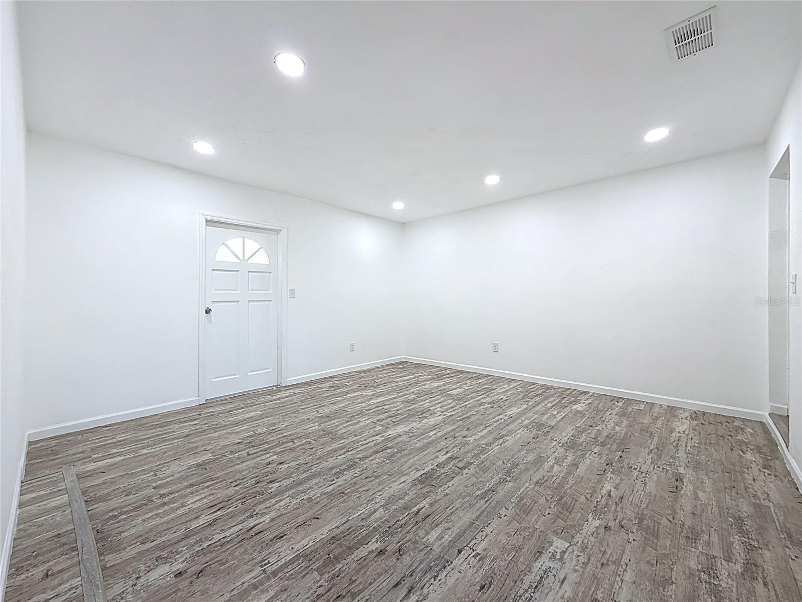 TOWNN COUNTRY PARK UN 02 - Residential Lease