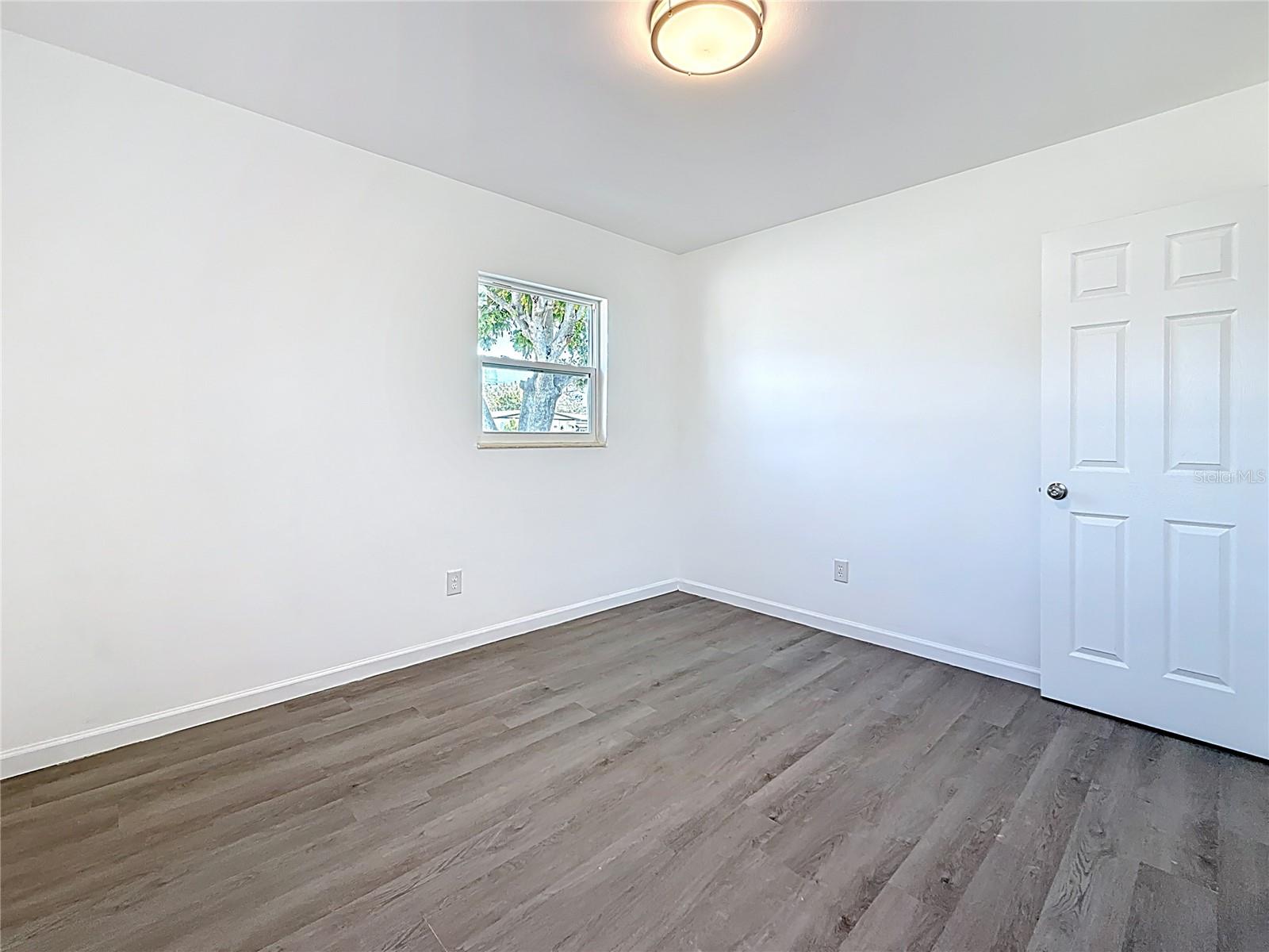 TOWNN COUNTRY PARK UN 02 - Residential Lease