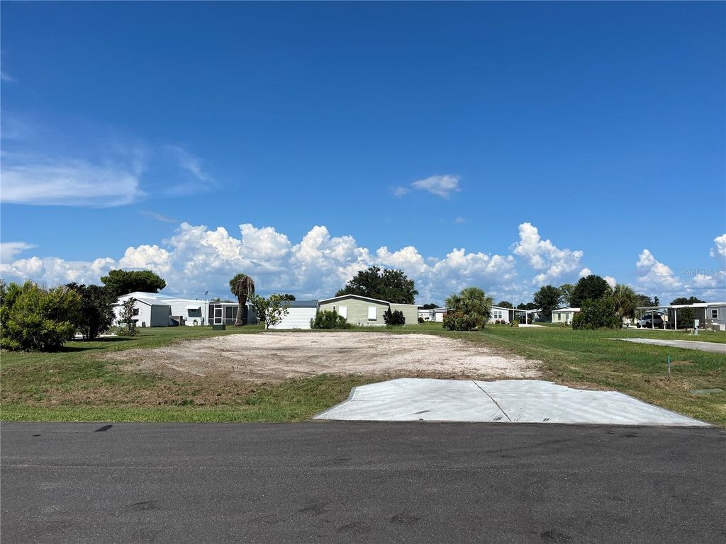 Photo of 1429 Blue Heron Drive, Englewood, FL 34224 (MLS # O6339229)