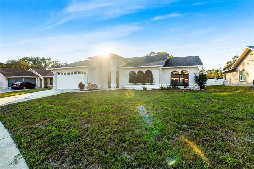 Come make this your new home! less than 15 minutes to Weeki Wachee Springs State Park!!!  See the mermaids!  6 minutes to great fishing in Aripeka on the gulf! Close to everything but in your own smaller neighborhood with no through traffic! Freshly painted exterior! Inviting entry and Large living room with a dining room area and a breakfast nook area too!!! Split bedroom plan and the 2 spare bedrooms are separate as well with a long hallway so plenty of privacy :) Large rear yard and an enclosed screen porch too! In the kitchen you will find lots of cabinet space as well as stainless steel appliances!