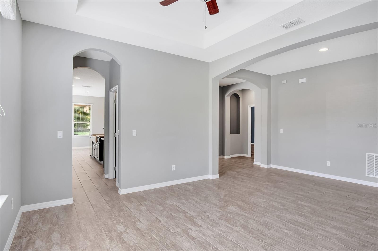 WEST LAKE HANCOCK ESTATES - Residential