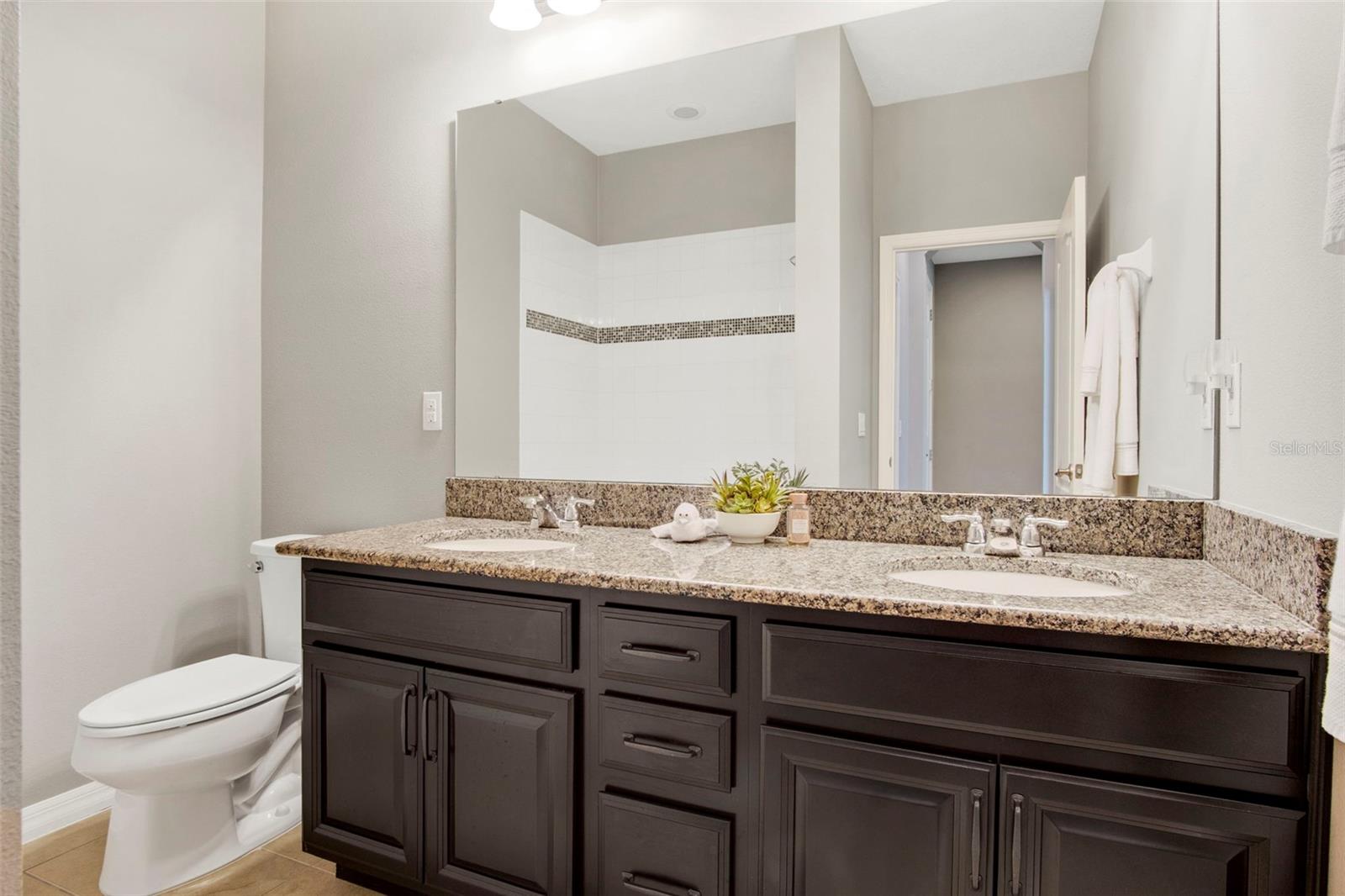 WEST LAKE HANCOCK ESTATES - Residential