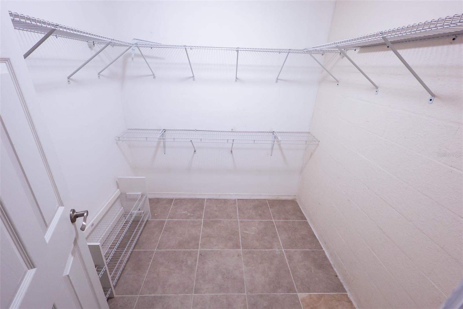 WEST SEMINOLE TERRACE - Residential Lease