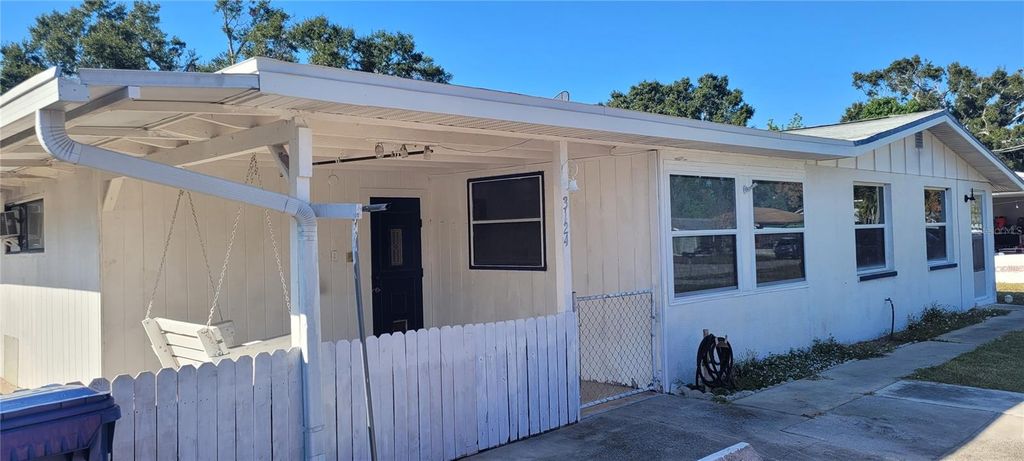 Photo of 3124 Vinson Avenue, Sarasota, FL 34232 (MLS # TB8450847)