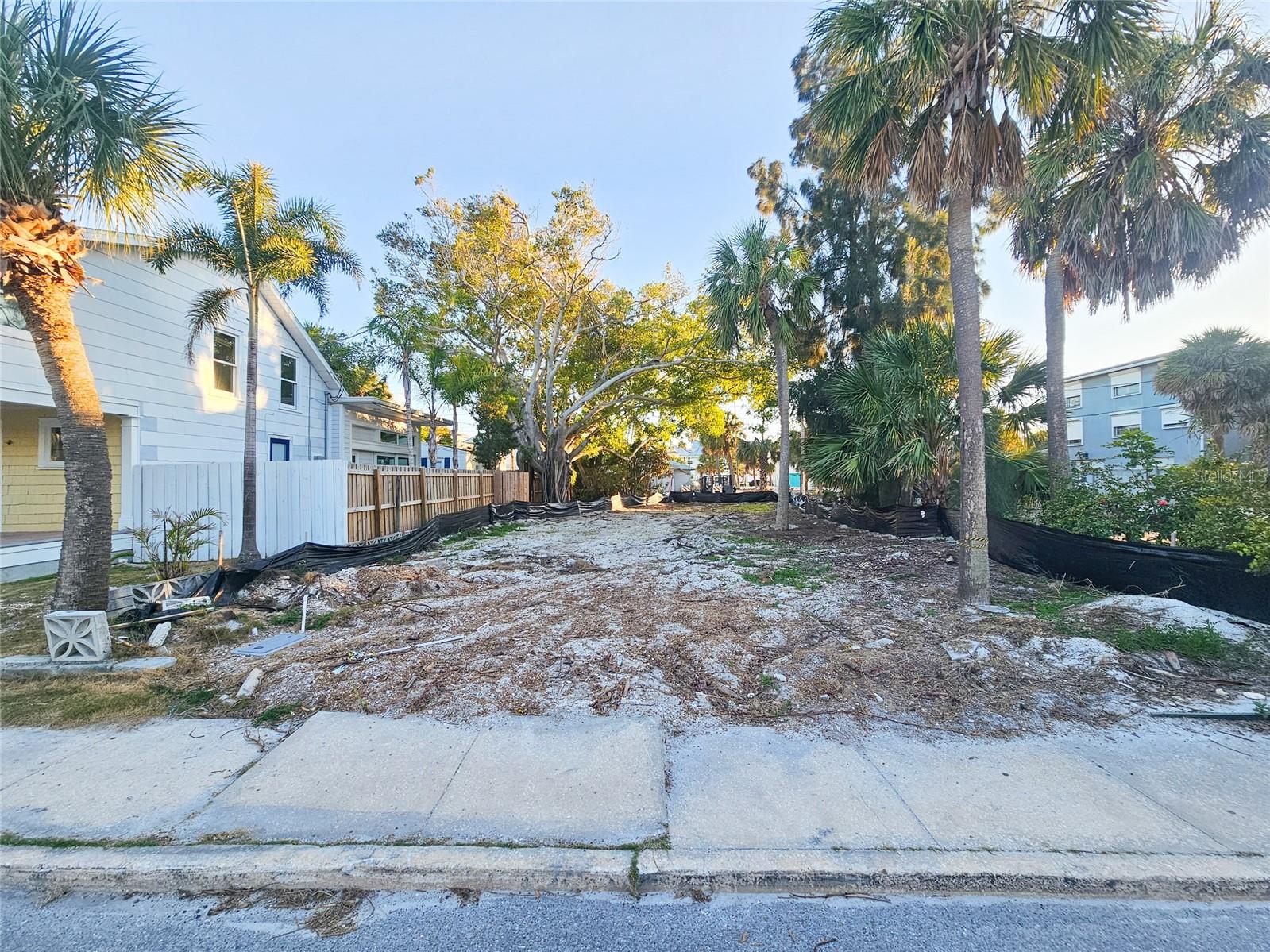 110 4TH AVENUE