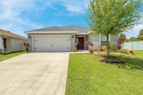 A home in LAKELAND