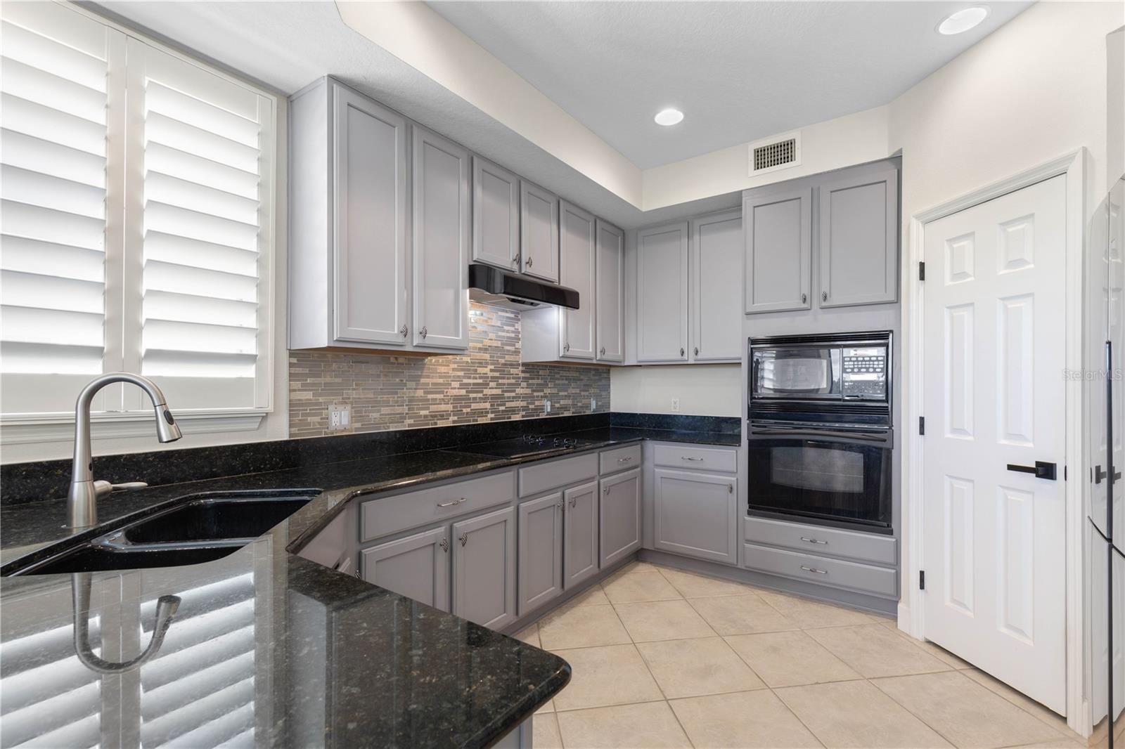 RIVERVIEW CONDOS/GRAND HAVEN - Residential