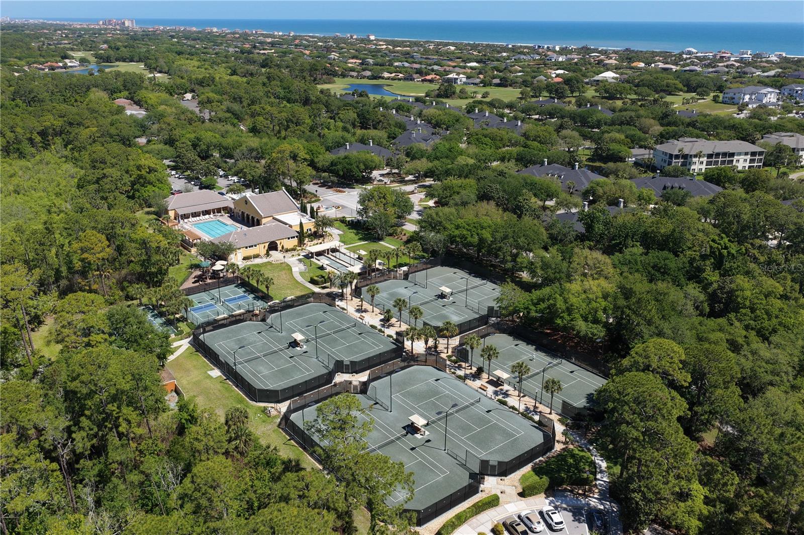 RIVERVIEW CONDOS/GRAND HAVEN - Residential