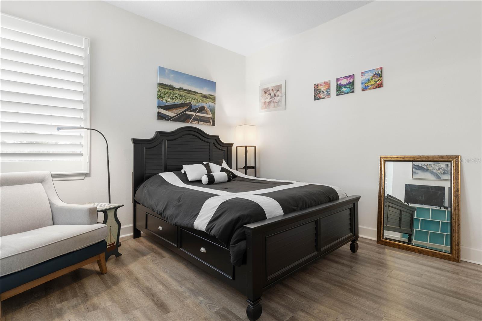 RIVERVIEW CONDOS/GRAND HAVEN - Residential