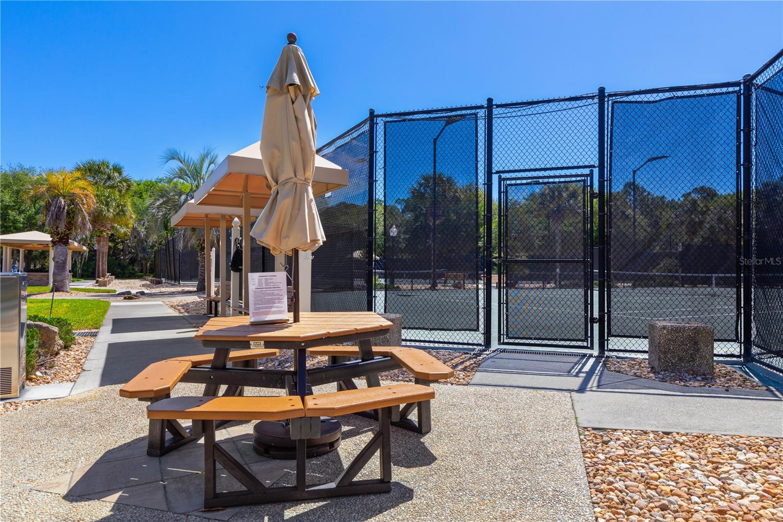 RIVERVIEW CONDOS/GRAND HAVEN - Residential