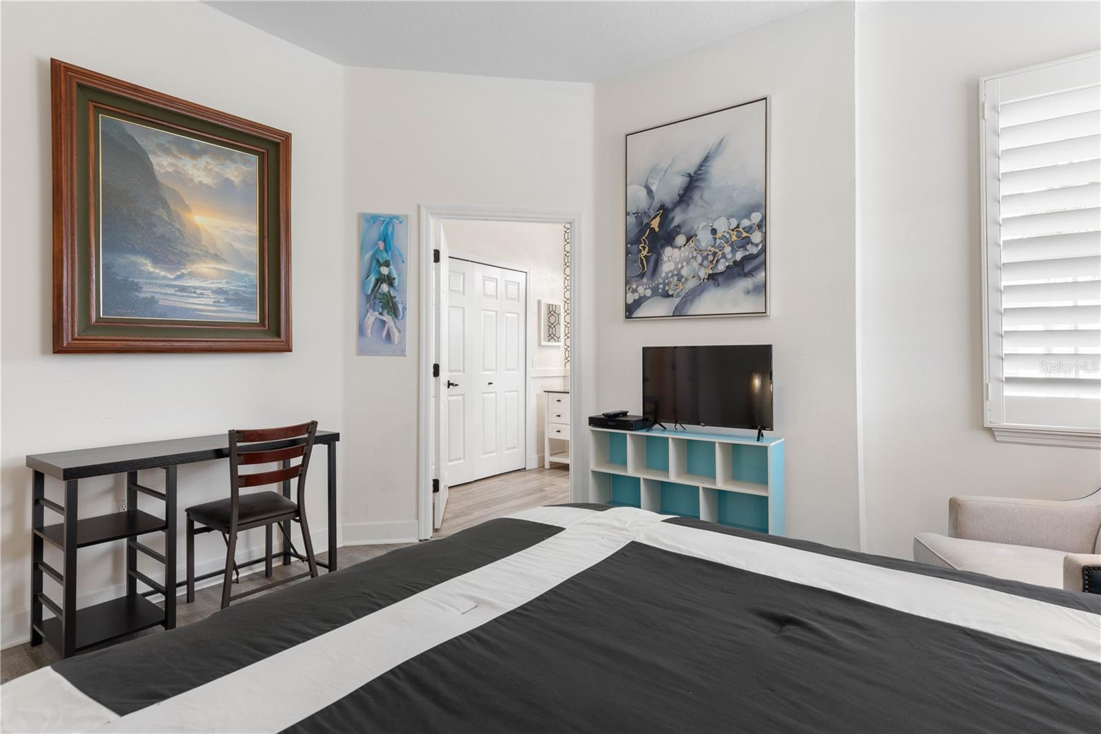 RIVERVIEW CONDOS/GRAND HAVEN - Residential