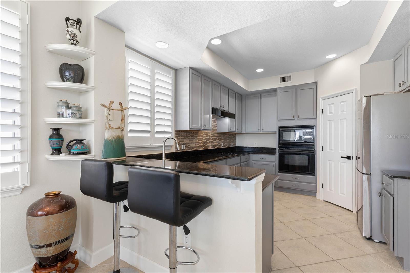 RIVERVIEW CONDOS/GRAND HAVEN - Residential