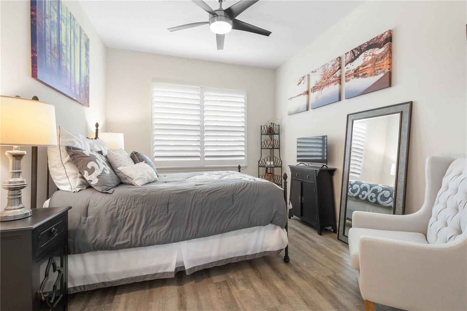 RIVERVIEW CONDOS/GRAND HAVEN - Residential