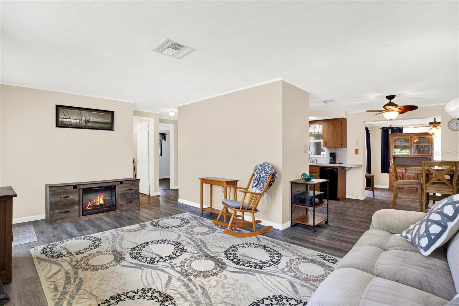 HOLIDAY LAKE ESTATES - Residential Lease