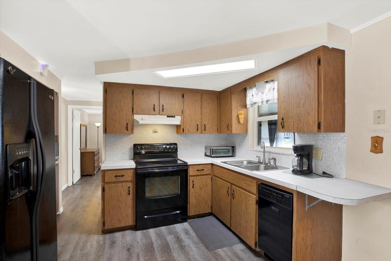 HOLIDAY LAKE ESTATES - Residential Lease