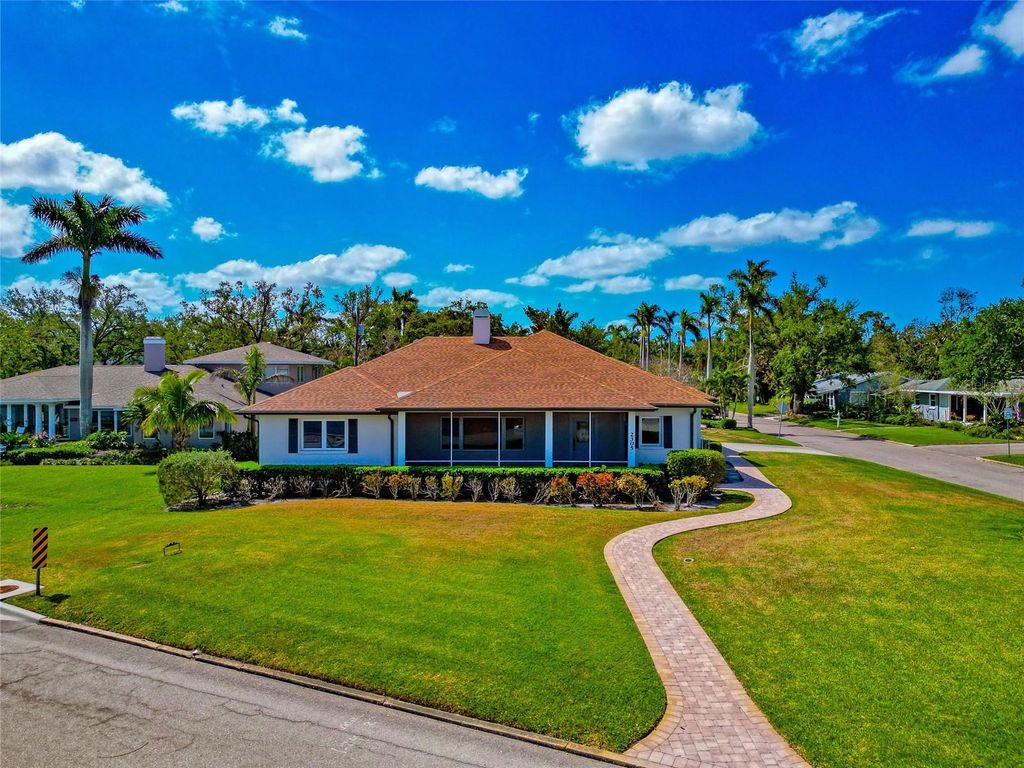 Photo of 2305 Riverview Boulevard, Bradenton, FL 34205 (MLS # A4646927)