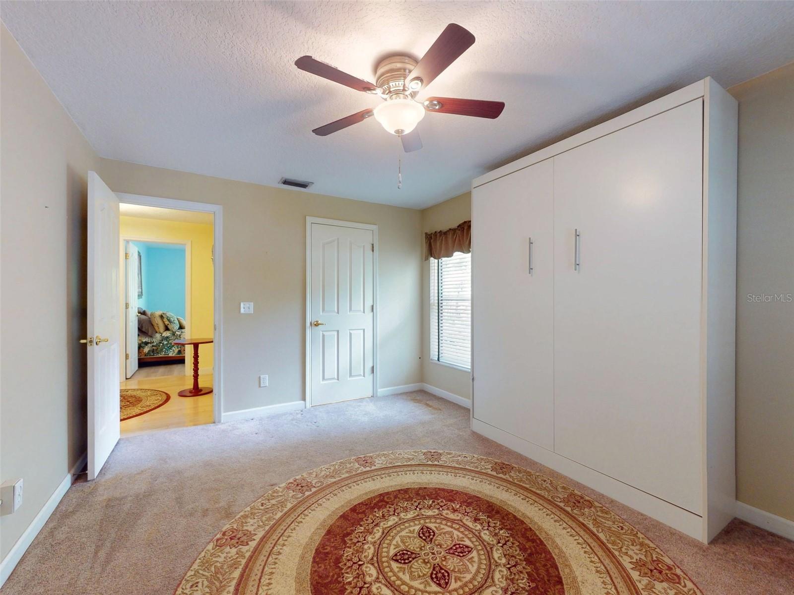 LAKE WATERFORD ESTATES UNIT 01 - Residential