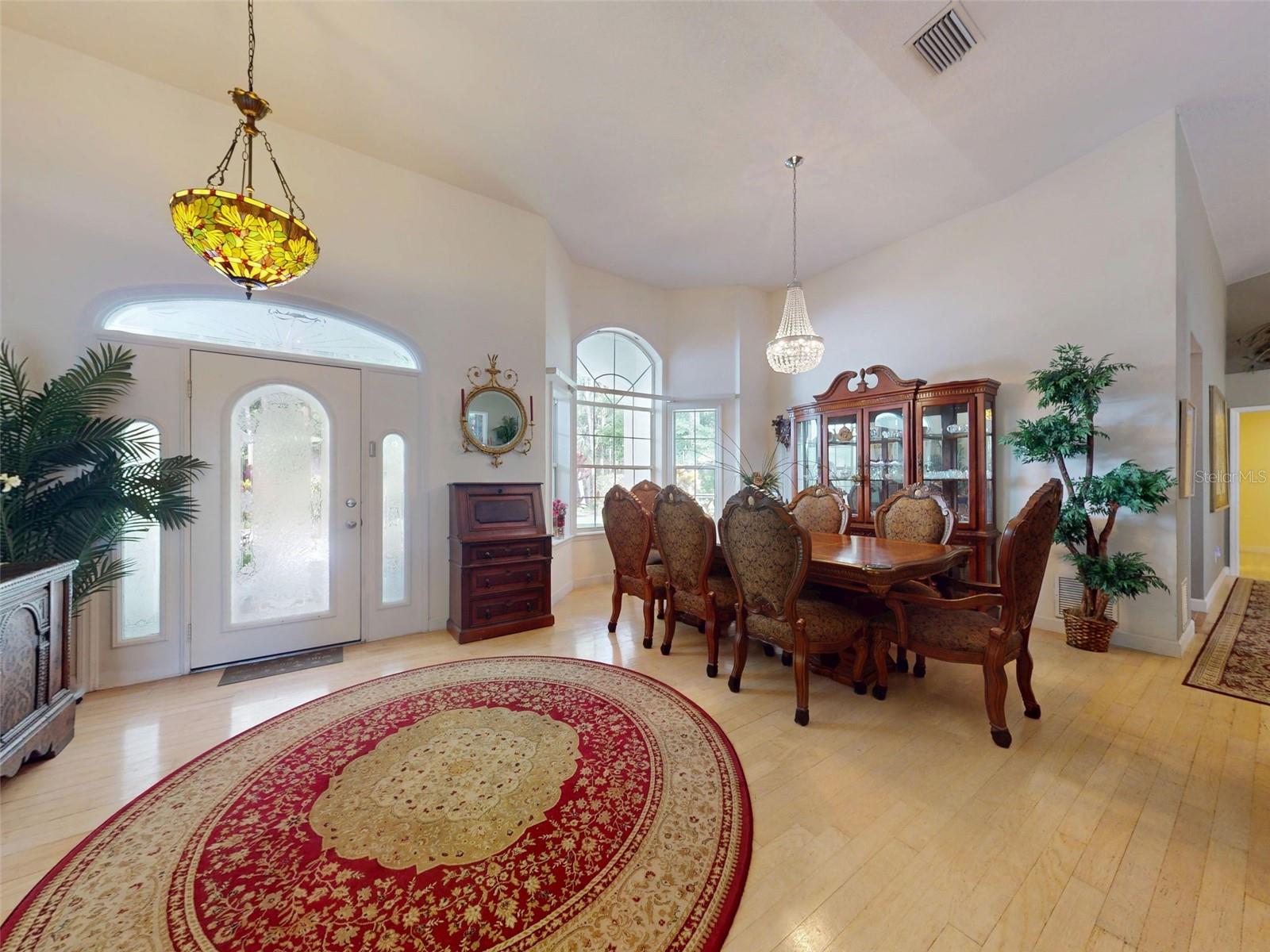 LAKE WATERFORD ESTATES UNIT 01 - Residential