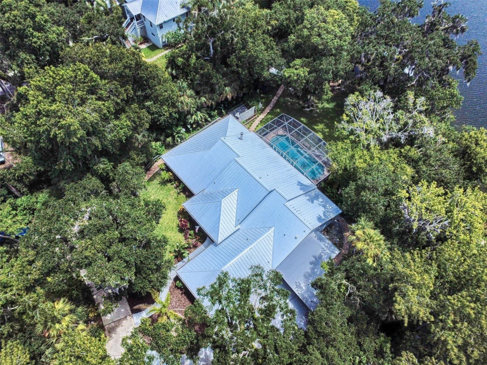LAKE WATERFORD ESTATES UNIT 01 - Residential
