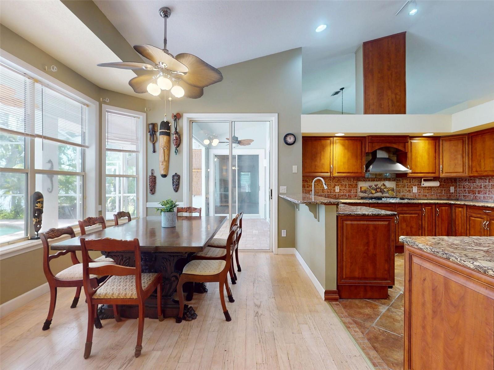LAKE WATERFORD ESTATES UNIT 01 - Residential