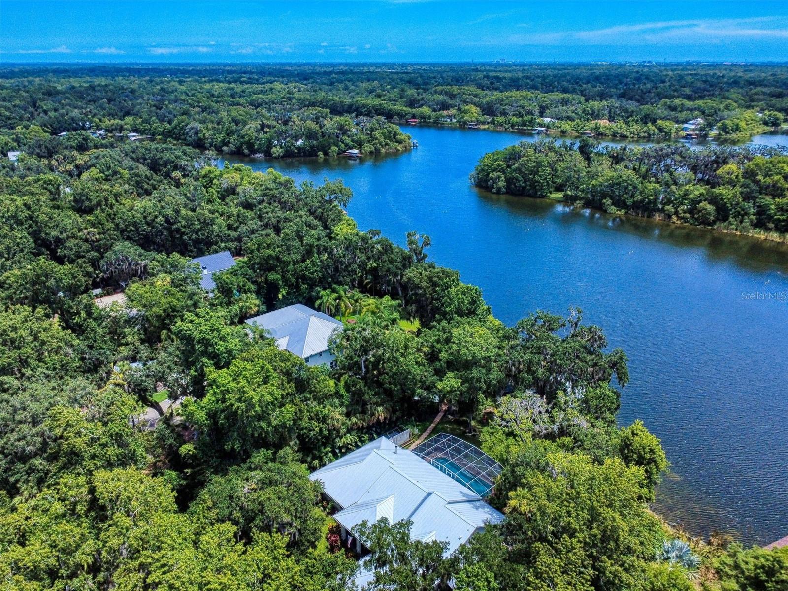 LAKE WATERFORD ESTATES UNIT 01 - Residential
