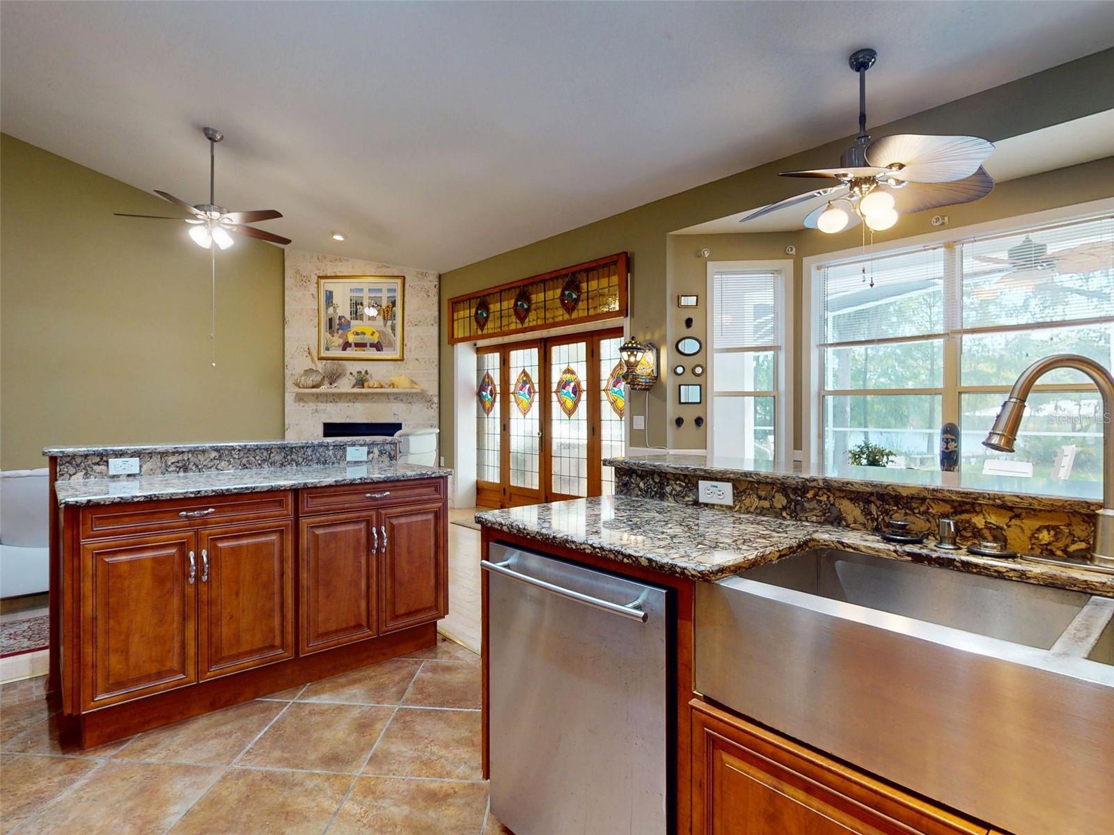 LAKE WATERFORD ESTATES UNIT 01 - Residential
